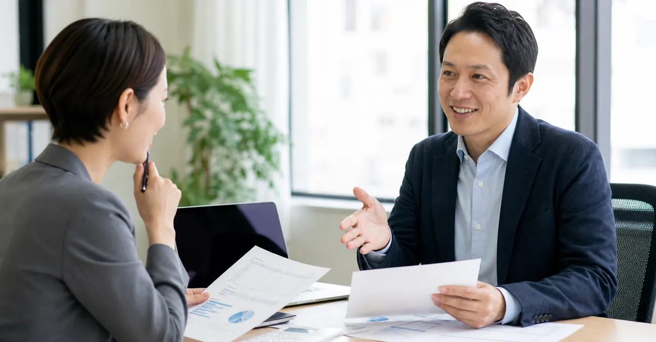 経理担当者の年間総コストの対象、期限、担当、会社承認、完了証拠を一つの台帳で管理する図